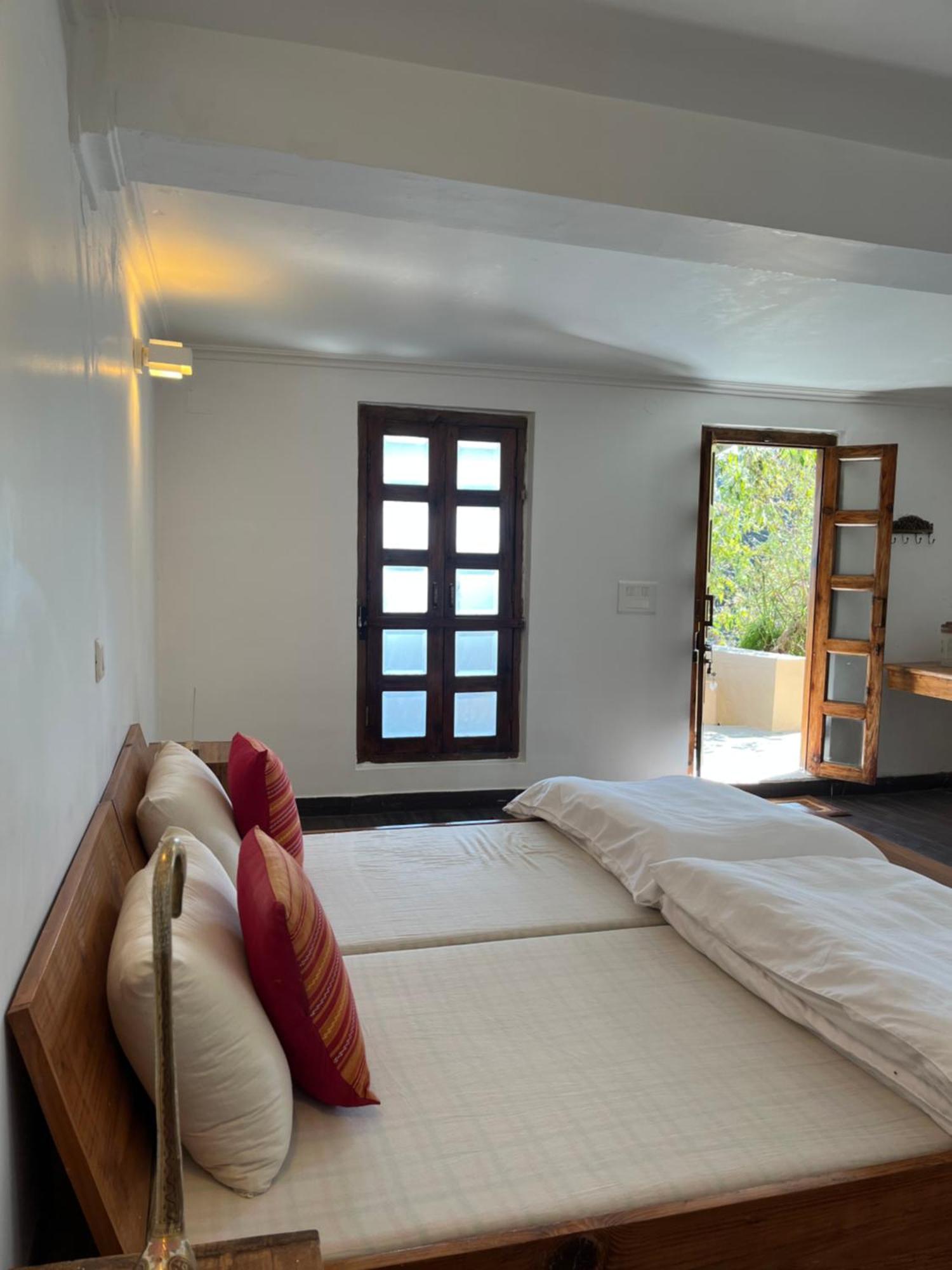 Dunagiri Retreat Dwarahat Exterior photo